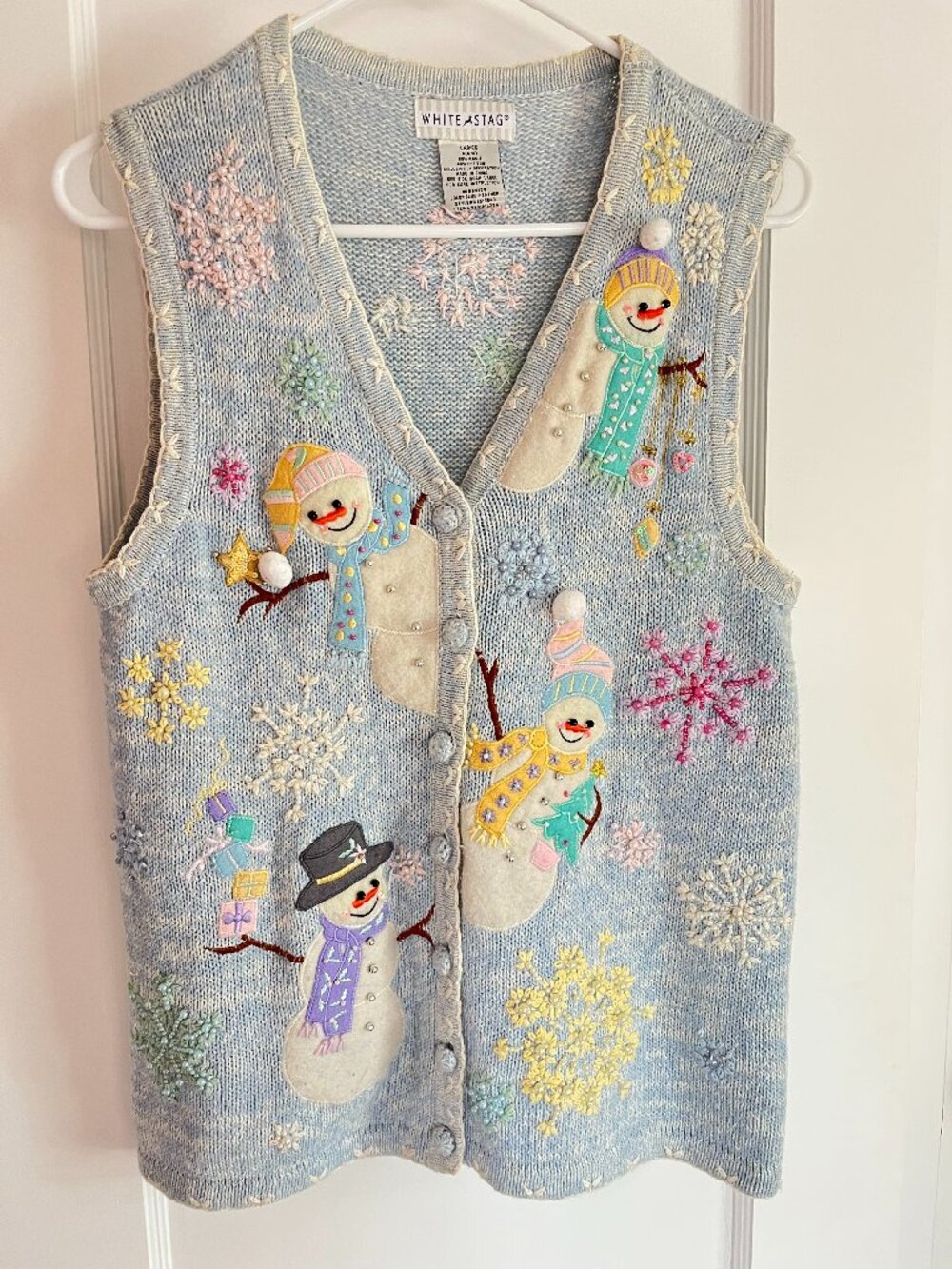 Vintage White Stag Winter Snowman Sweater Vest